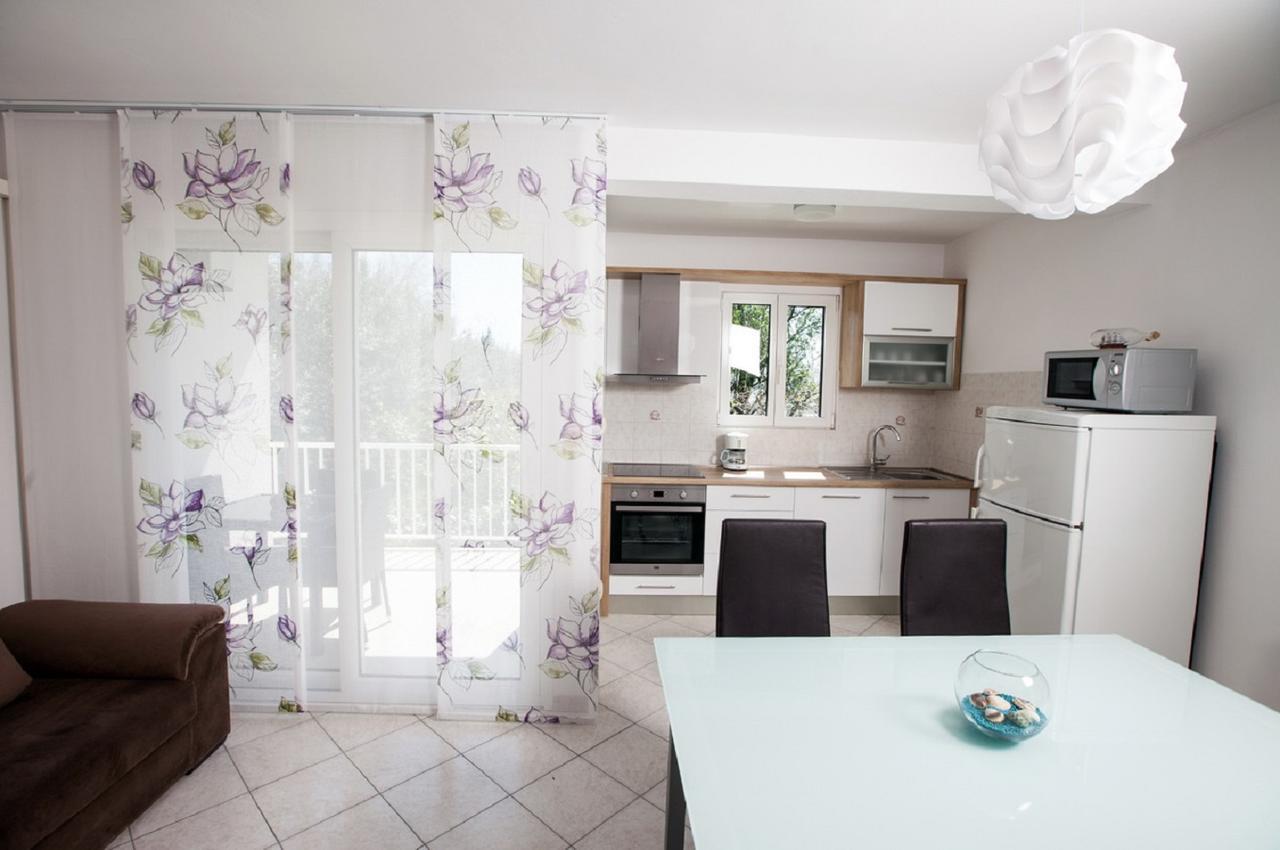 Apartment Green Oasis สปลิท ภายนอก รูปภาพ