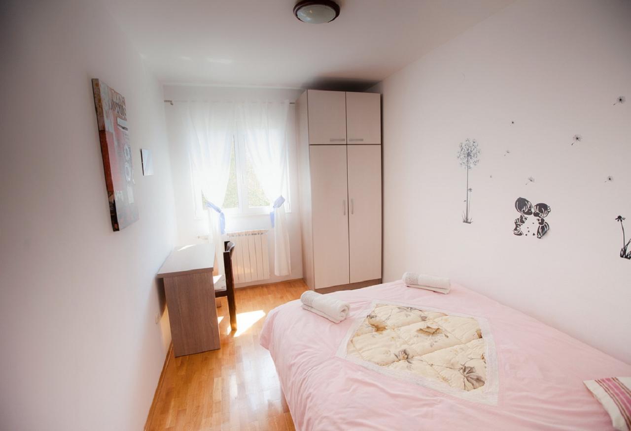 Apartment Green Oasis สปลิท ภายนอก รูปภาพ